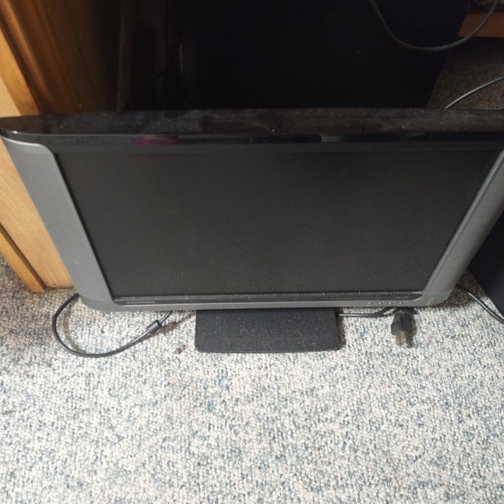 Compaq Presario Desktop Computer with wireless keyboard and Canon Printer